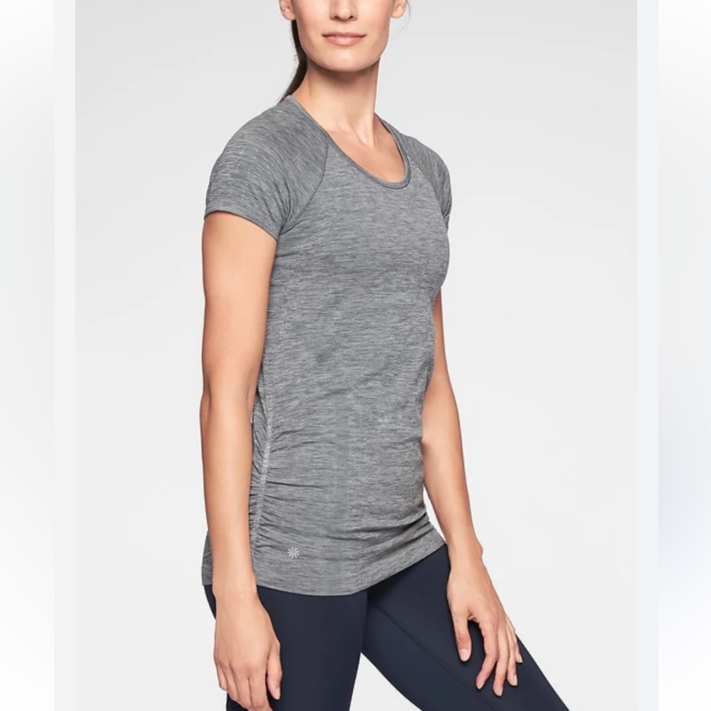 🌸382 Athleta Speedlight Heather Charcoal Short Sleeve Tee UPF 50 Athletic Top S